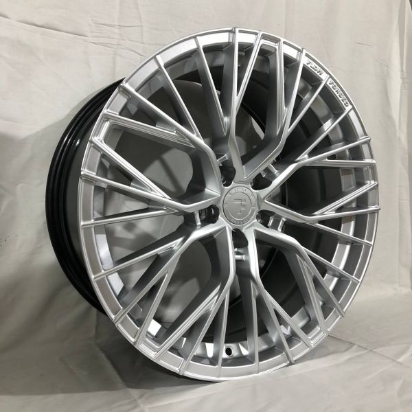 F9829 R19 9,5J ET35	5X112	66.6	HYPER SILVER