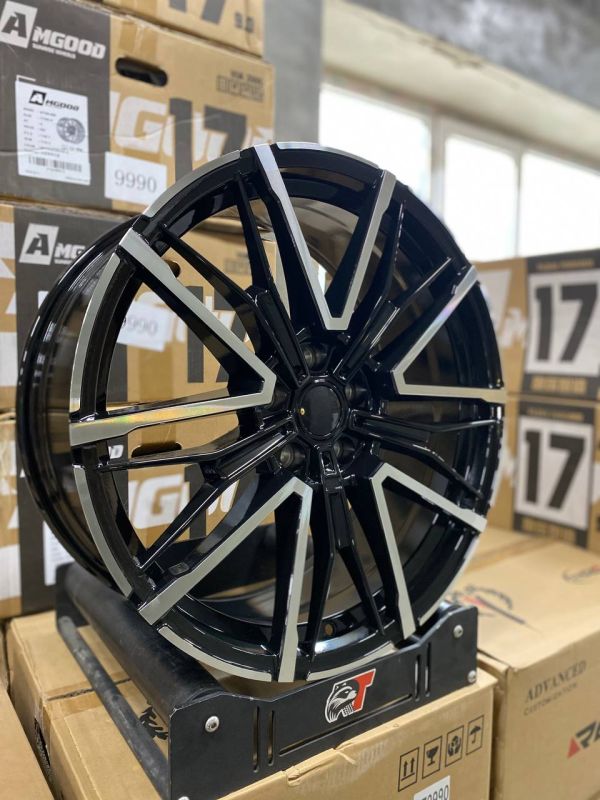 F9817 R19 9,5J ET40	5X120	72,6	BLACK MACHINED FACE