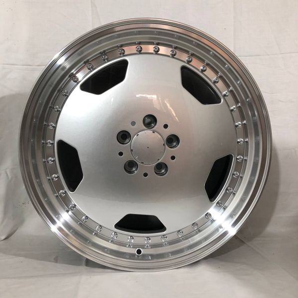 F9652F R19 8,5J ET35 5X112	66,6	hyper silver lip polished (chrome rivets)