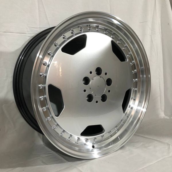 F9652F R19 8,5J ET35 5X112	66,6	hyper silver lip polished (chrome rivets)