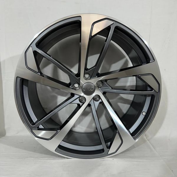B379 R22 9,5J ET26	5X112	66,45	Gunmetal Machined Face
