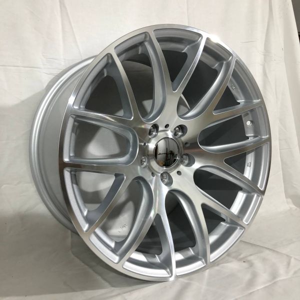 9809F R19 8,5J ET28	5X120	74,1	Silver Face