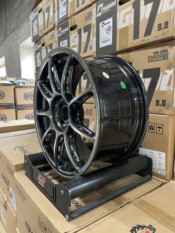 YF9017 R18 8,5J	5X100 ET40	73,1 	Full Hyper Black
