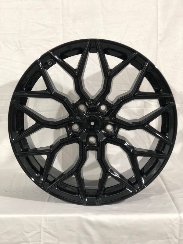 0319 R19 8J	5x114,3	ET45 66,1 	Black