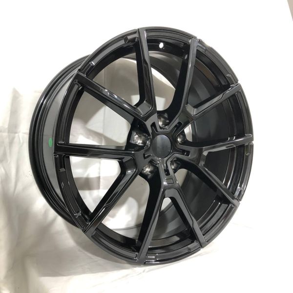 F9746 BMW R19 8,5J	ET35 5X120	72.6 Gloss Black