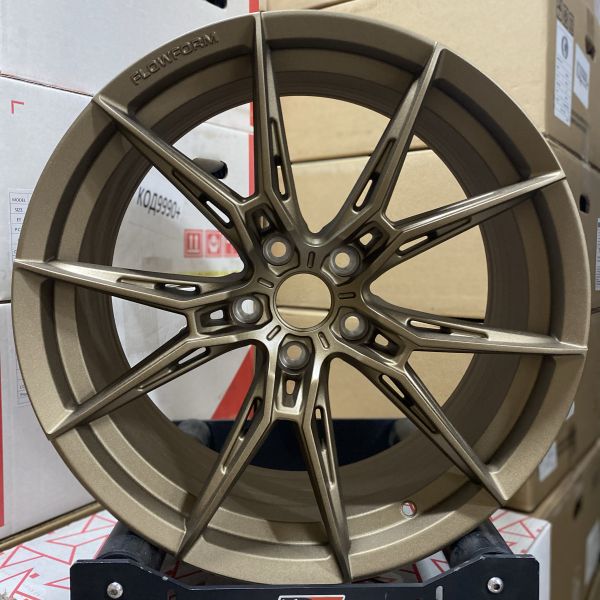 XF050 R19 8,5J	ET30	5x120 72,56	SAND BRONZE