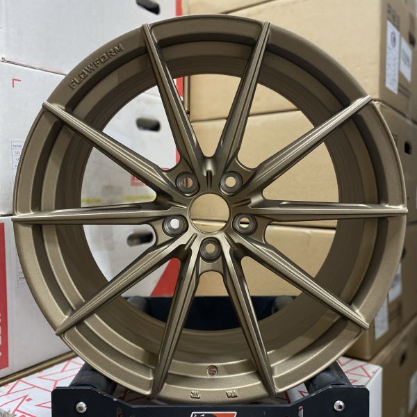 XF005 R19 8,5J	ET30	5x120	72,56	SAND BRONZE