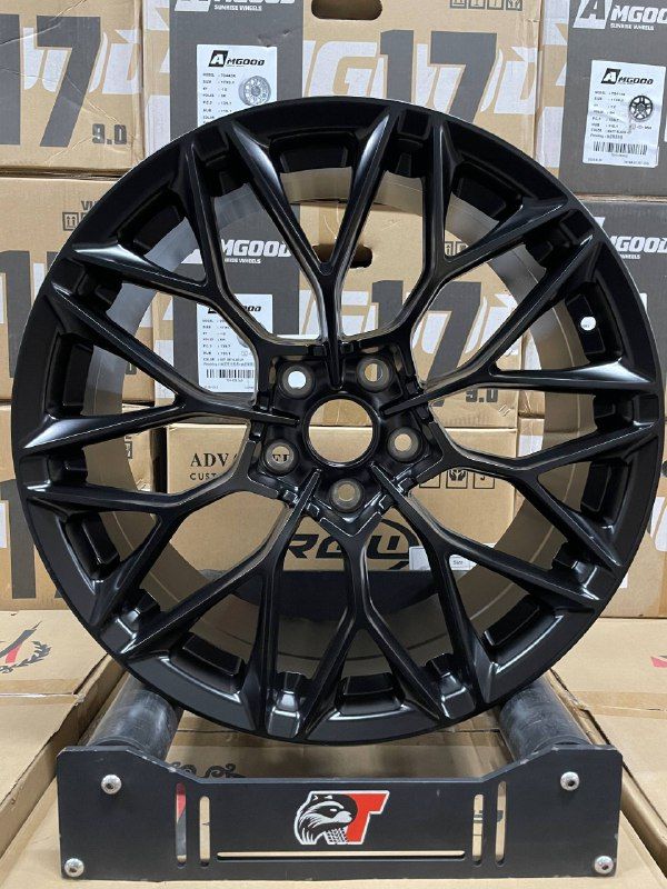ZB055 R19 8,5J	72,56 ET35	5x120	HYPER BLACK
