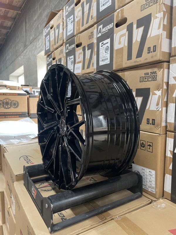 YF0466 R20 9J	5x112 ET26	66,5 	GLOS BLACK