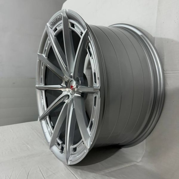 YF1136 R21 10J	5X112 ET35	66,6 	MS