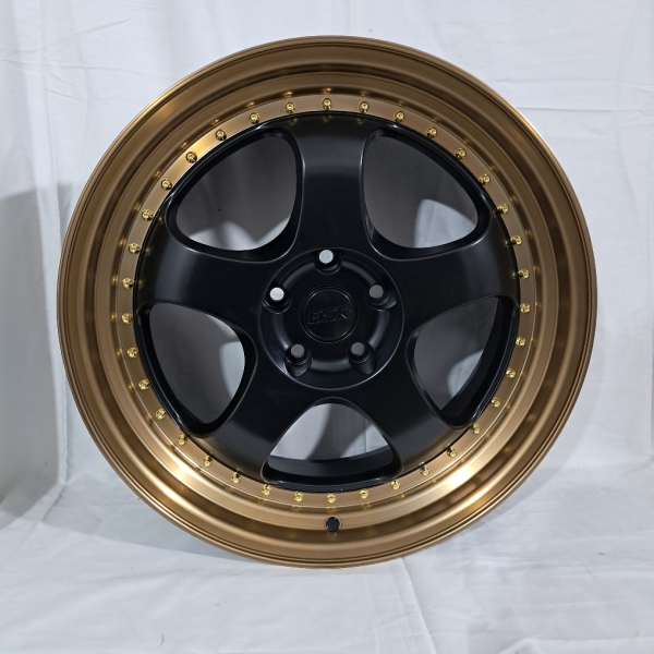 ks089 R18 8,5J 5x114,3 ET30	67,1 	SEMI MATT BLACK +BRONZE LIP +GOLD RIVET
