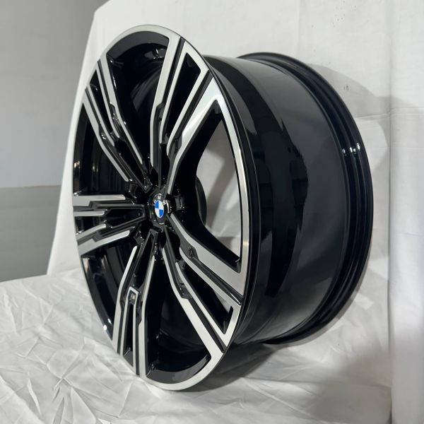 1338 BMW R21 9J	ET24	5x112	66,6	BLACK MACHINED FACE