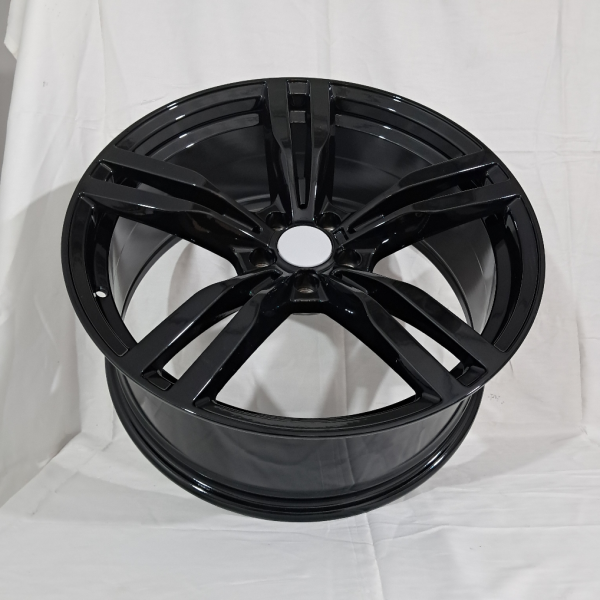 5657 BMW R20 10J 5x112 ET40	66,6 	GLOSS BLACK