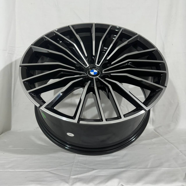 0339 BMW R20 8,5J 5X112	ET26	66.6	BMF