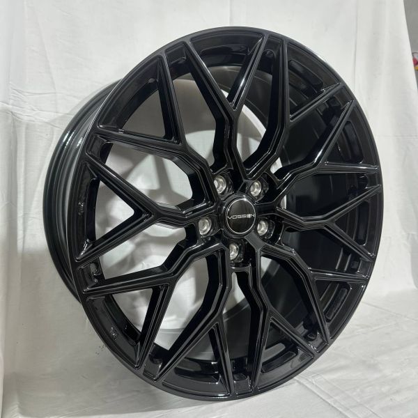0319 R20 9J	5X120 ET40	ЦО 65,1 	GLOSS BLACK