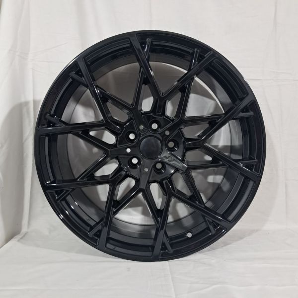 0245 R20 8,5J 5X112	ET25	66,6 	BLACK