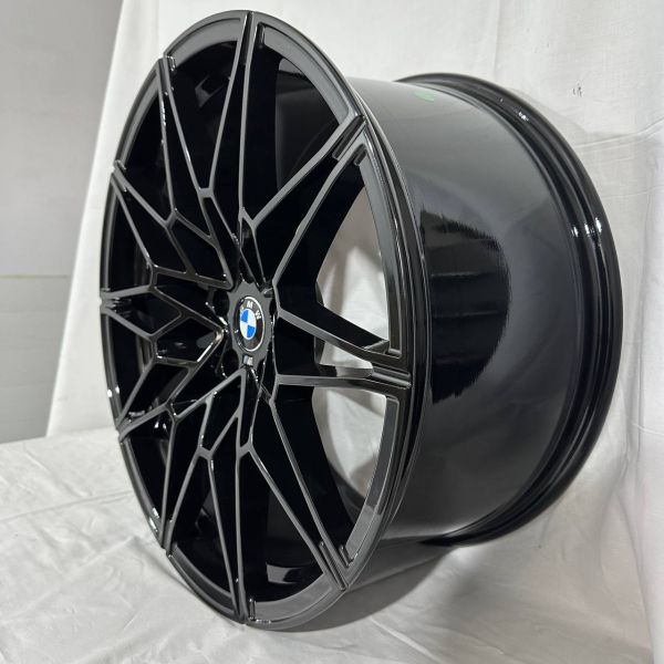 0293 BMW R20 8,5J 5x112 ET25 ЦО 66,6 Gloss Black