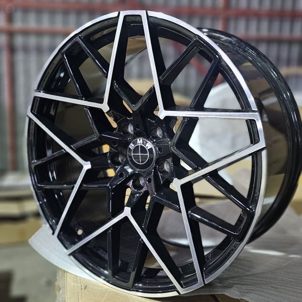 0213 BMW R20 9,5J 5x120 ET40 ЦО 72,6 GLOSS BLACK MACHINED FACE