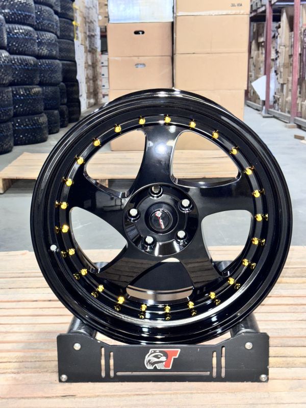 KS122 R18 9J ET35 5x114,3 ЦО 73.1 BLACK/GR