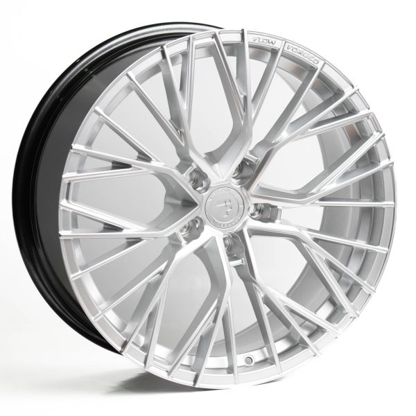 F9829 R19 8,5J 5x120 ET30 ЦО72.6 HYPER SILVER