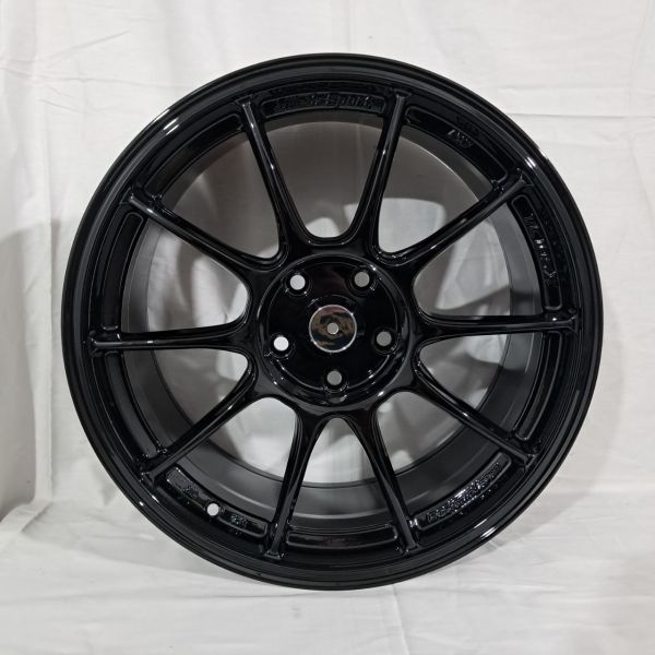 SR28 R18 8,5J 5x112 / 5x114,3 (5x113,1) ET38 ЦО73,1 Gloss black
