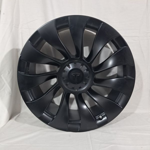 Tesla R20 9J	ET34 5x114.3	ЦО 64,1	MATT B
