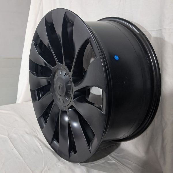 Tesla R20 9J	ET34 5x114.3	ЦО 64,1	MATT B