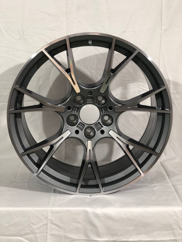 D7046 BMW M5 R19 9,5 5x120 ET35	74,1 	MG