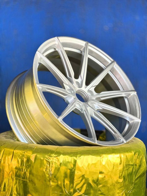 VELIX-X2	Forged	R19 9,5J	5x112	ET34	66,56	brushed silver
