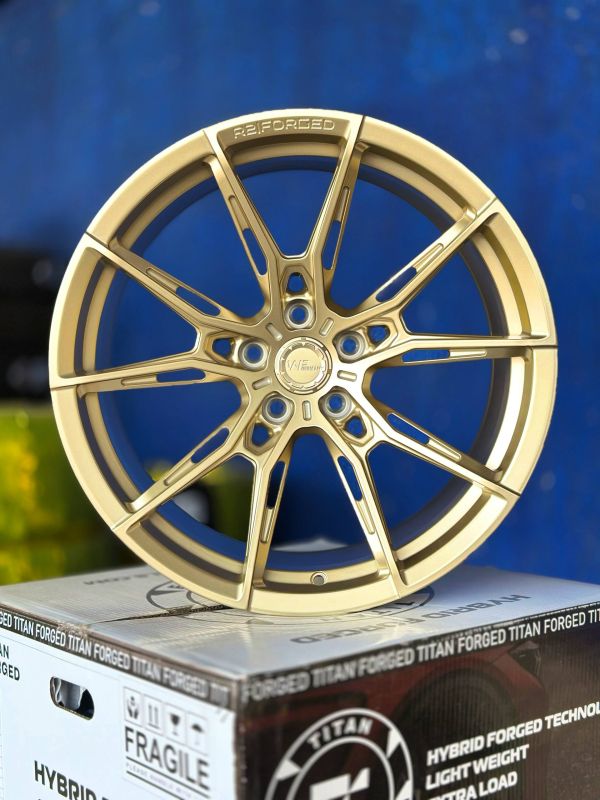 VELIX-X1	Forged	R19 9,5J	5x112	ET34	66,56	MATTE GOLD