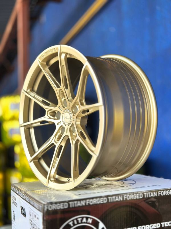 VELIX-X1	Forged	R19 9,5J	5x112	ET34	66,56	MATTE GOLD