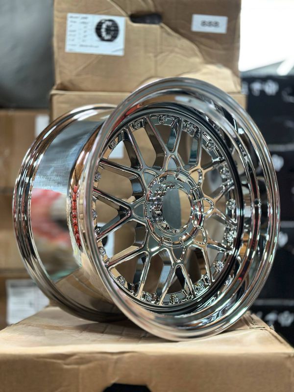 18960	R18 10J	ET25	74,1	5x112 / 5x120	White Chrome+CR