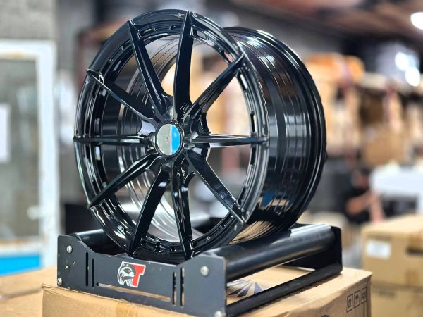 XF006	R17 7,5J	ET35	73,1	4x100	BLACK