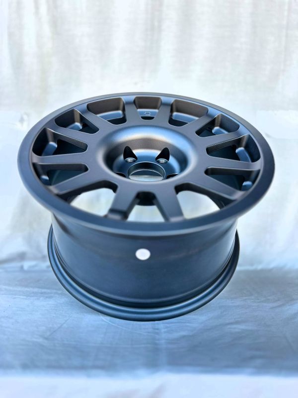 F6038	R16 8,5J	ET25	5x114,3	73,1	MATT GUN METALLIC
